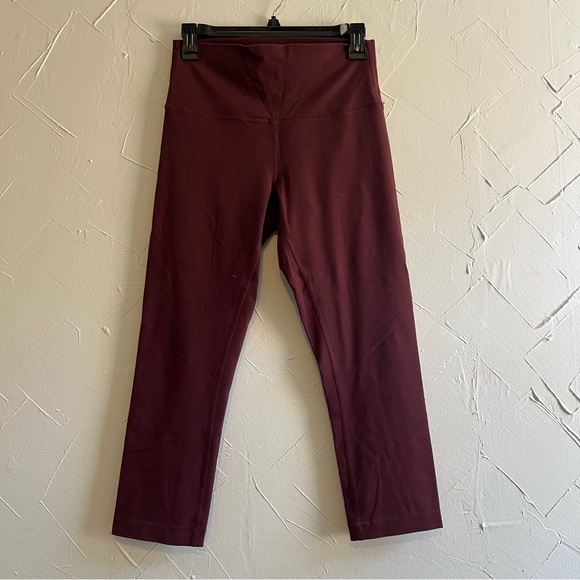 Lululemon Wunder Under Crop (Hi-Rise) 21" Deep Luxe Size 8 - Picture 3 of 8